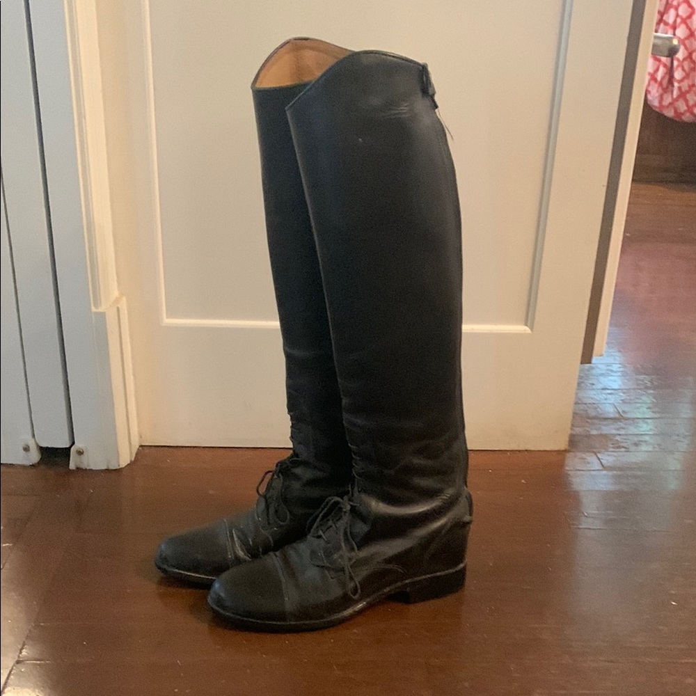 Ariat Slim Calf Regular Height Field Boot